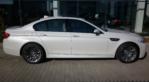 Name:  brilliantwhite-m5-2.jpg
Views: 28212
Size:  108.3 KB