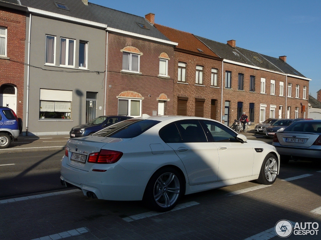 Name:  brilliantwhitem5-3.jpg
Views: 22954
Size:  460.6 KB