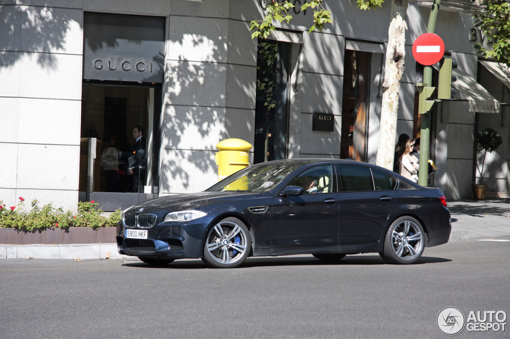 Name:  imperial-blue-f10m5-4.jpg
Views: 16153
Size:  399.4 KB