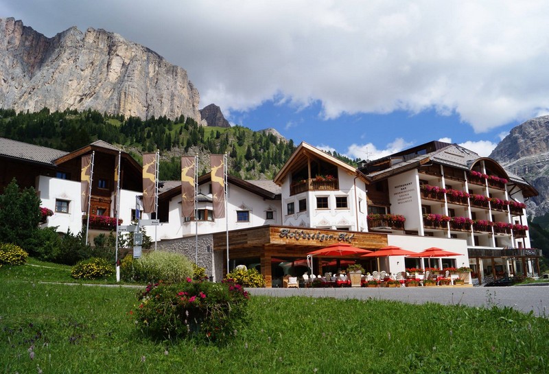 Name:  Sella  Hotel Kolfuschgerhof     10499343_704382849598048_534667051736844303_o.jpg
Views: 26068
Size:  155.6 KB