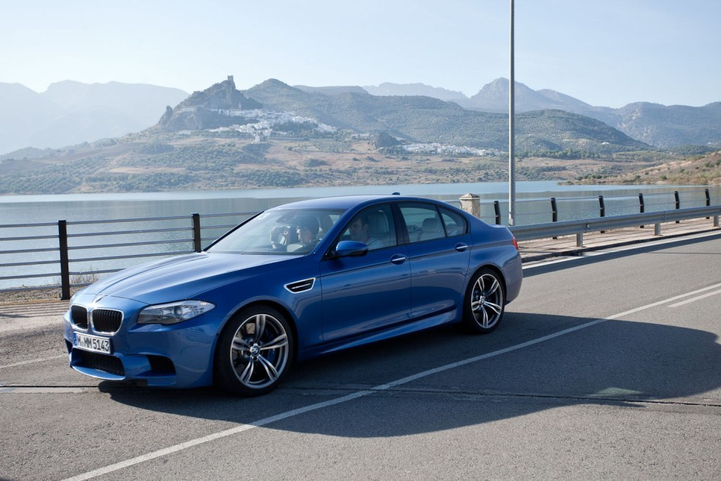 Name:  monte-carlo-blue-f10-m5-3.jpg
Views: 23805
Size:  240.2 KB