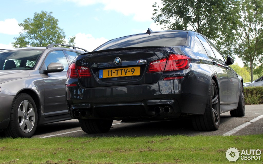 Name:  azuriteblackbmwm5-5.jpg
Views: 6142
Size:  171.5 KB