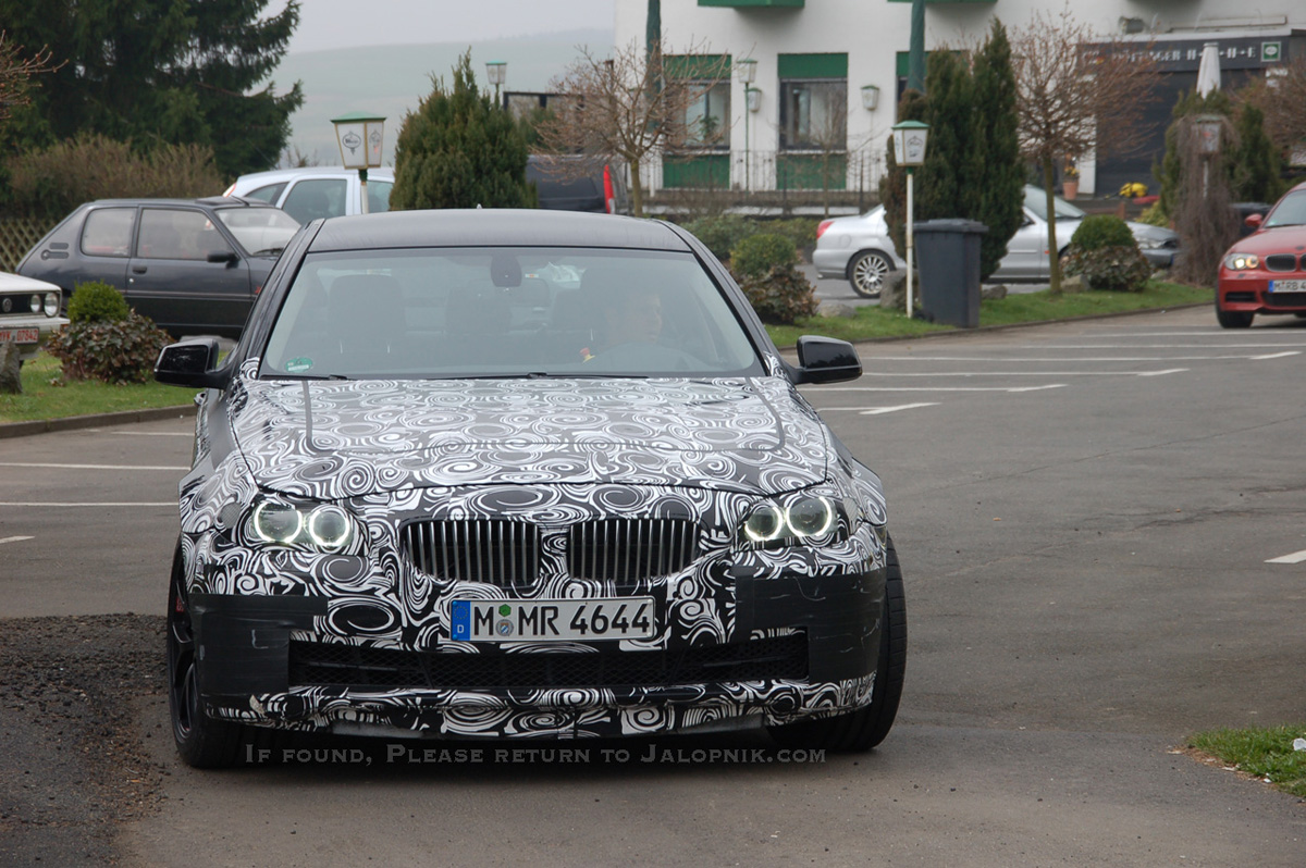 Name:  2012_bmw_m5_01.jpg
Views: 12895
Size:  383.9 KB