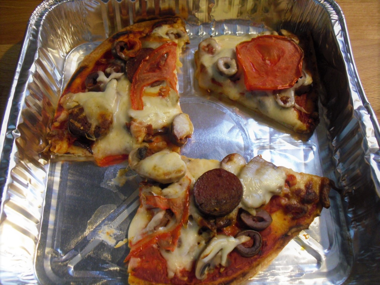 Name:  Pizza..JPG
Views: 273
Size:  327.7 KB