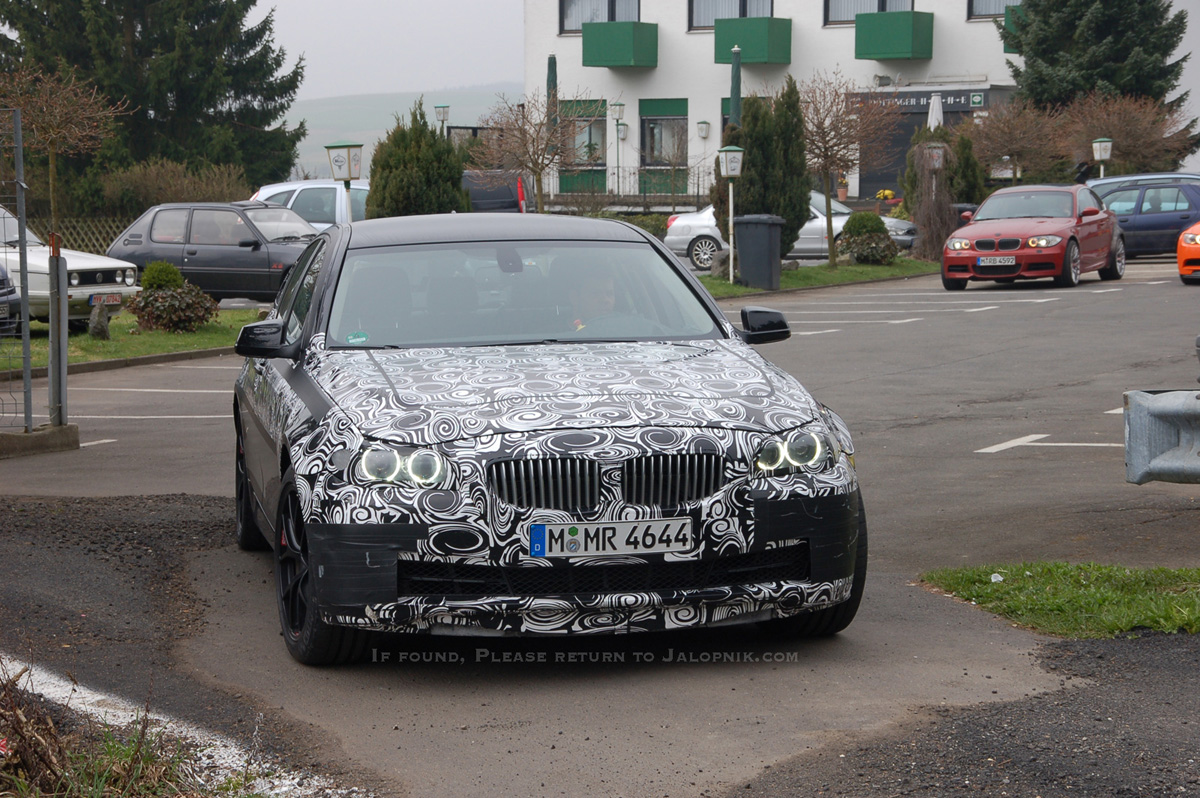 Name:  2012_bmw_m5_02.jpg
Views: 10546
Size:  444.8 KB