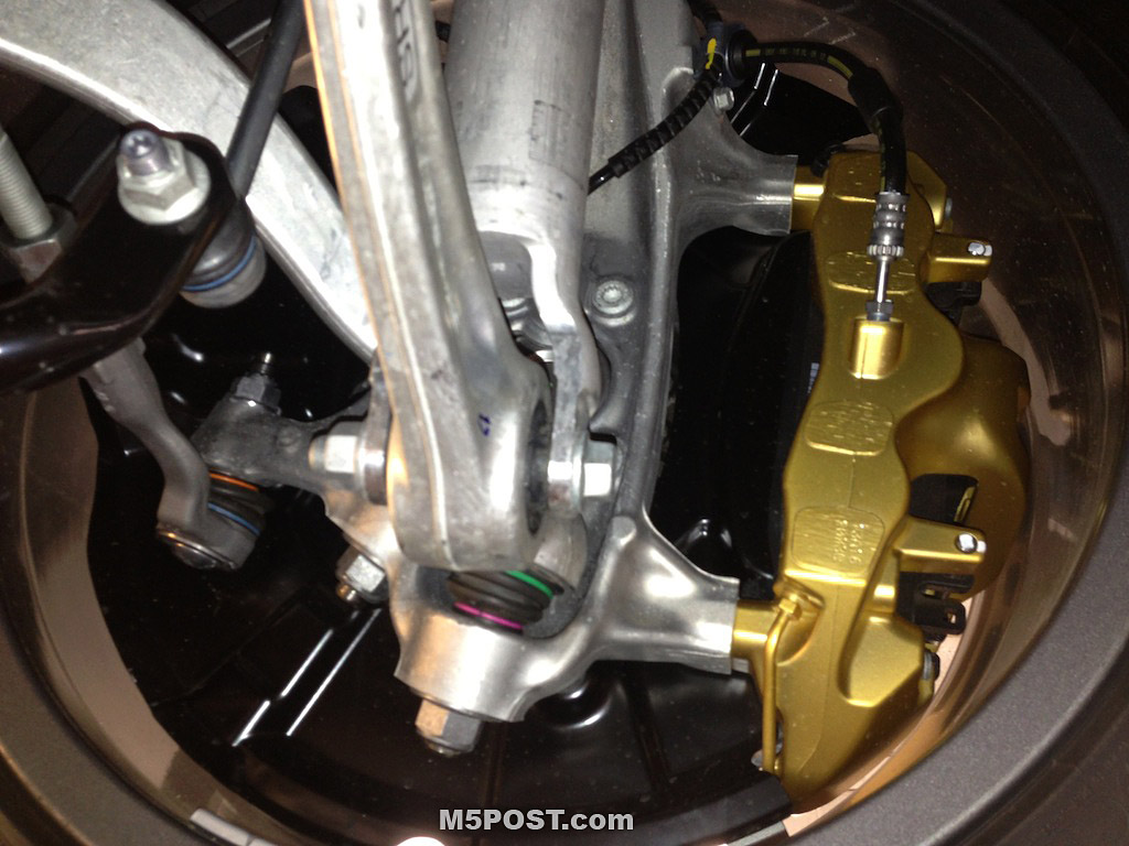 Name:  f10m5-ceramicbrakes3.jpg
Views: 32138
Size:  198.1 KB