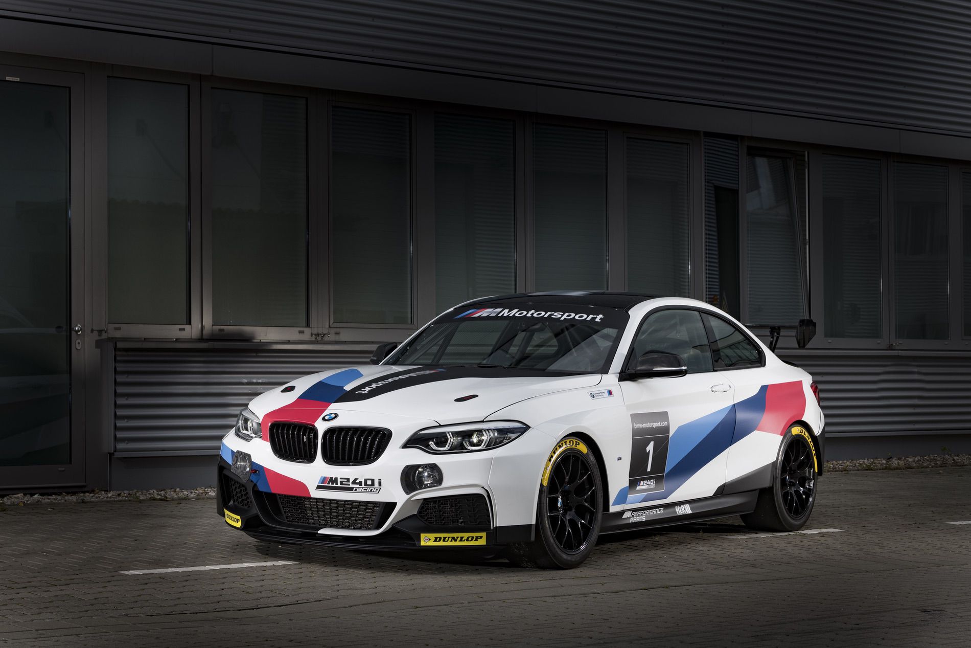 Name:  BMW-M240i-Racing-Car-04.jpg
Views: 11197
Size:  236.9 KB