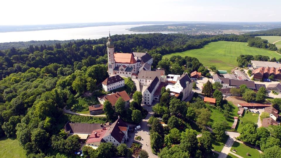 Name:  Kloster Andrechs11406952_10153334956172383_5282984285131791715_n.jpg
Views: 18665
Size:  101.7 KB