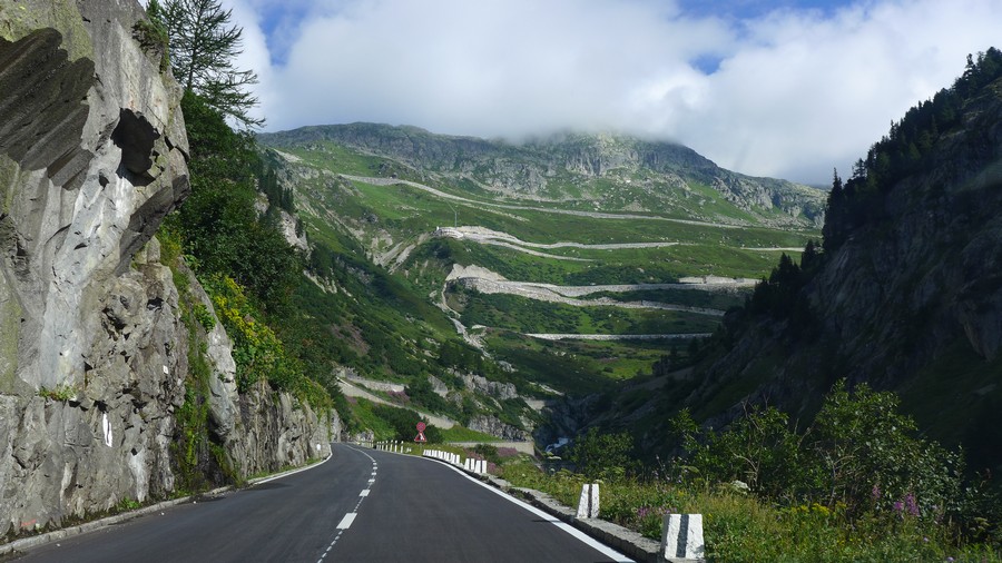 Name:  Furka Pass  P1080474.jpg
Views: 12873
Size:  181.5 KB