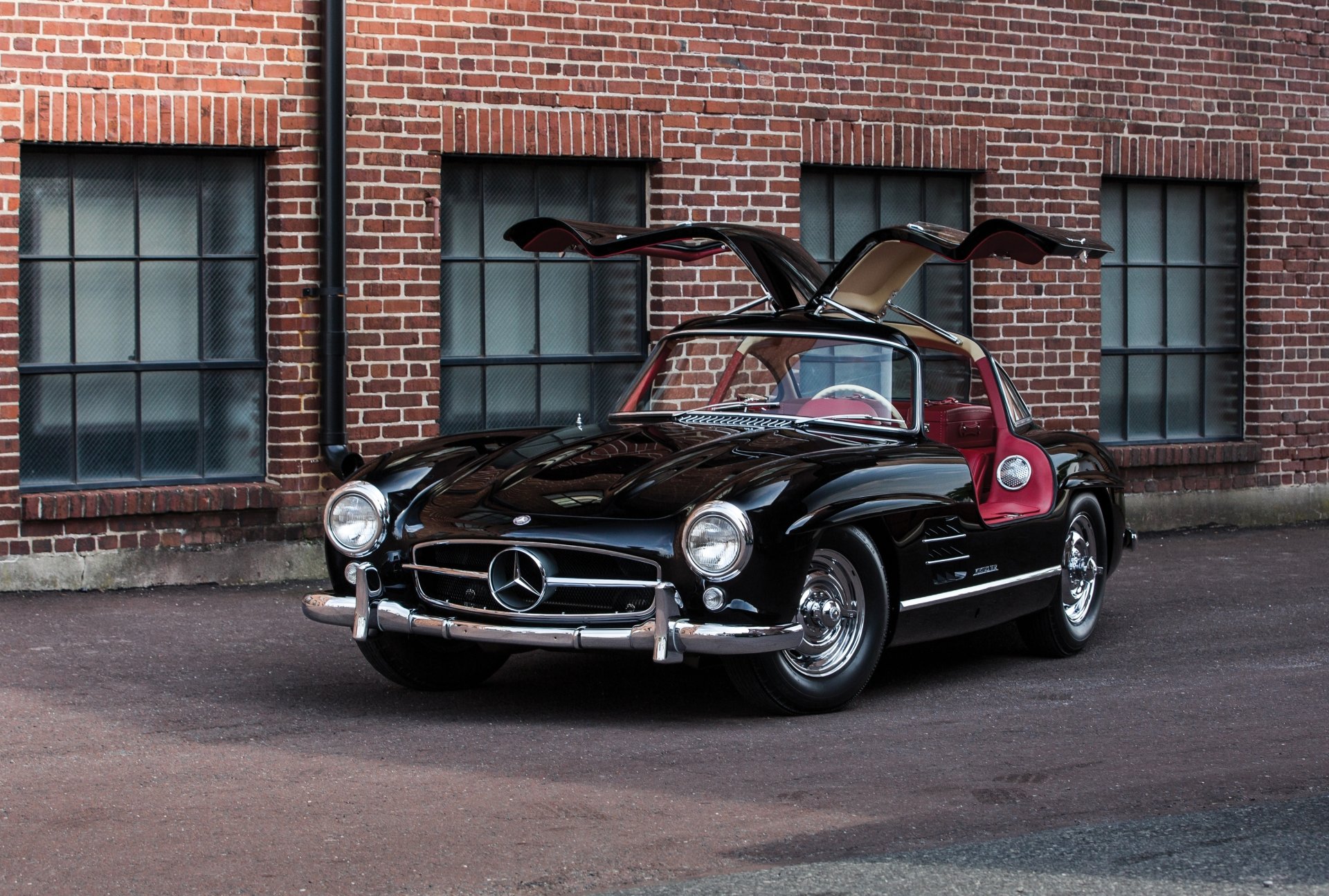 Name:  SL Gullwing.jpg
Views: 2231
Size:  560.7 KB