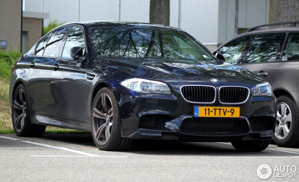 Name:  azuriteblackbmwm5-2.jpg
Views: 6396
Size:  153.5 KB